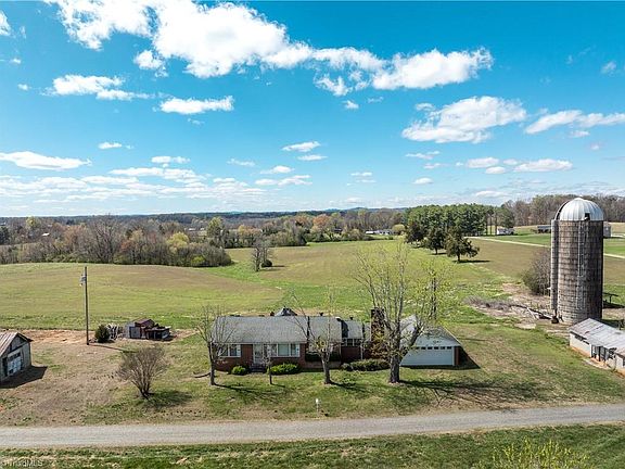 2nd image of 2012 Old Fletcher Rd