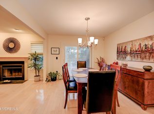 26 Atrium Way #2-6, Englishtown, NJ 07726