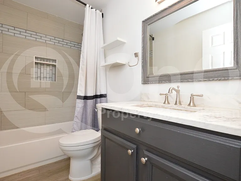 9441 N 15th Pl — Photo 16