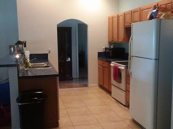 4th image of 10127 NE 25th Ln