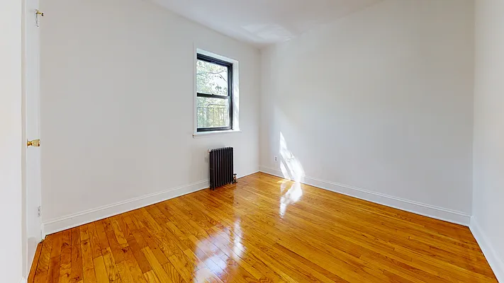Rented by Revona Properties | media 5