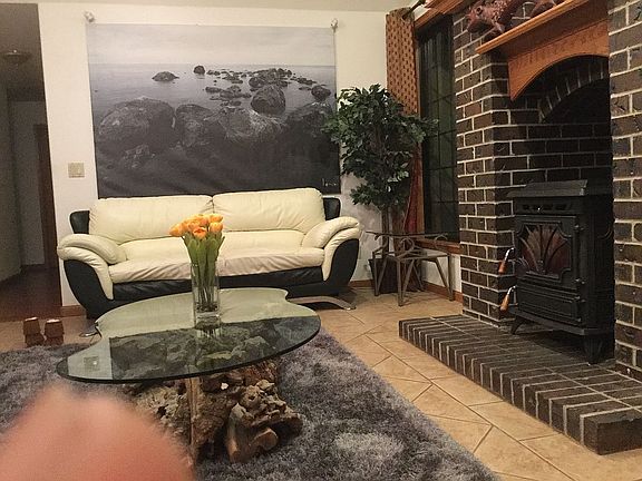2nd image of 10775 N Oakwilde Ave