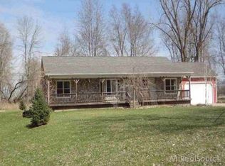 1100 Cove Rd, Goodells, MI 48027