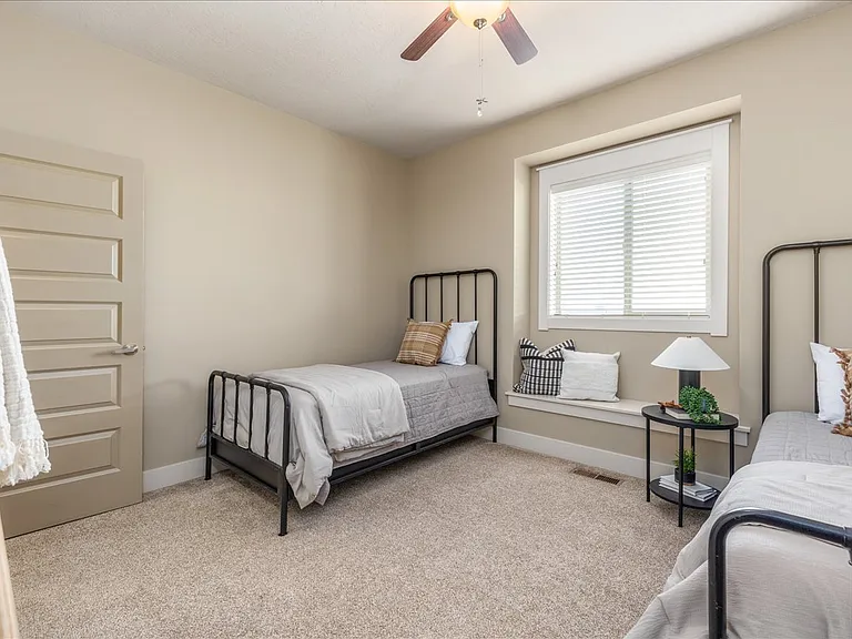 406 S Winslow Bay Way — Photo 17