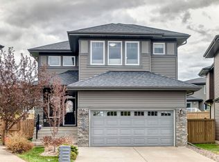 3015 Winspear Cmn SW, Edmonton, AB T6X 1P4