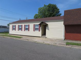 256 E Lorena Ave, Wood River, IL 62095