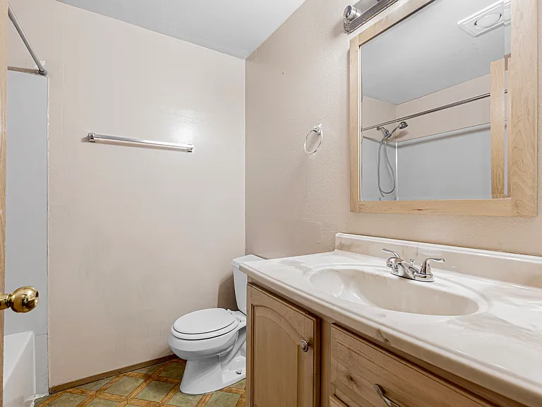 5708 S Verde St — Photo 17
