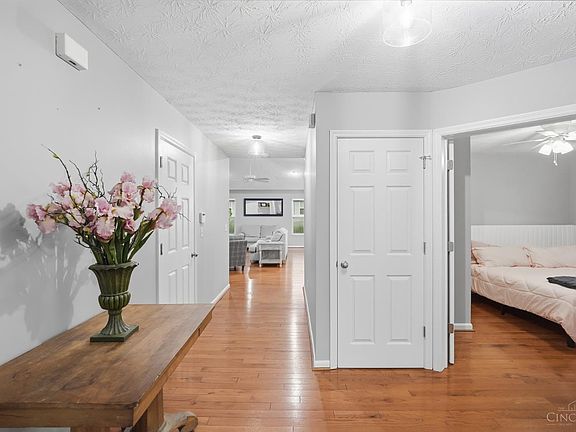 5th image of 5752 Sunrise View Cir