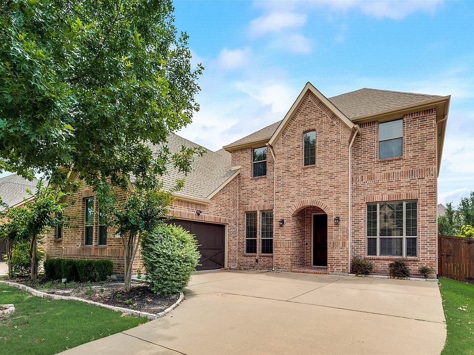 1st image of 205 Chatfield Dr