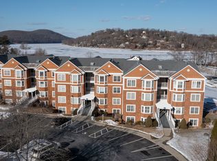 10 Hayestown Rd #4-32, Danbury, CT 06811