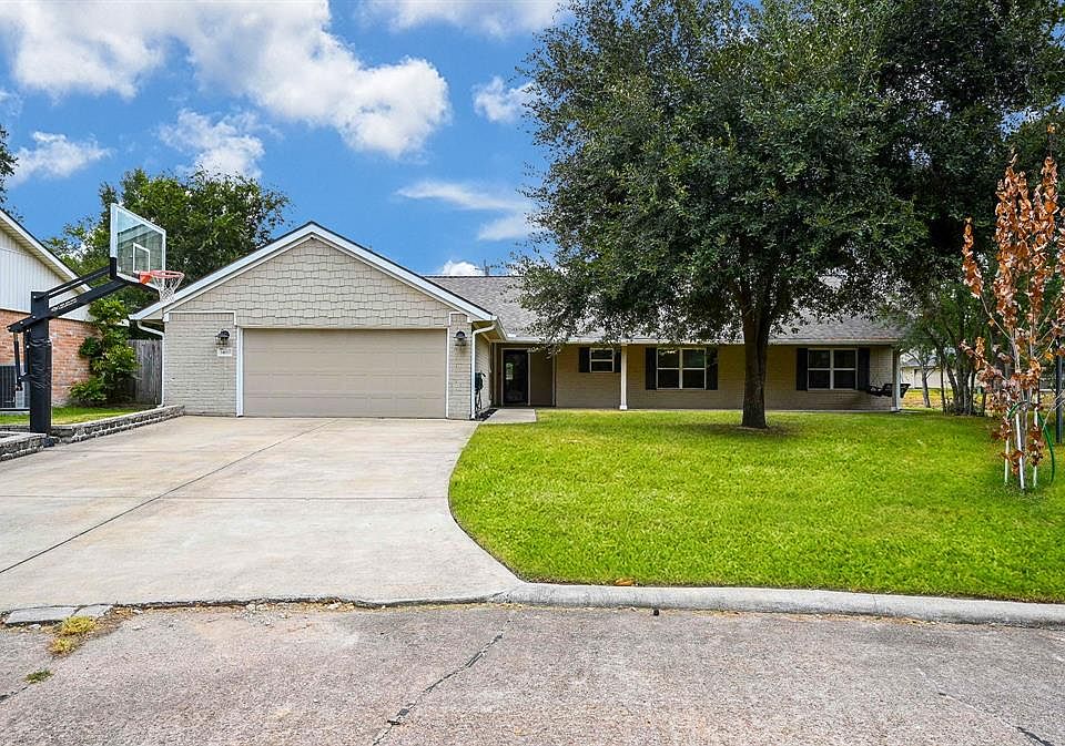 1st image of 14610 Moss Creek Ln
