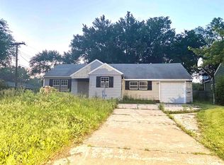 4520 SW 25th St, Topeka, KS 66614