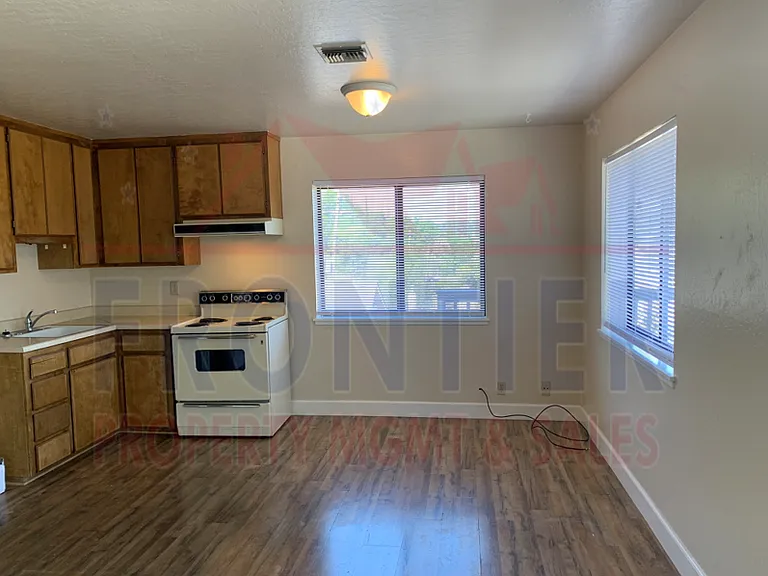 507 McGowan St — Photo 1