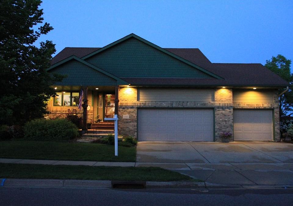 2301 Harbor Dr, Northfield, MN 55057 Zillow