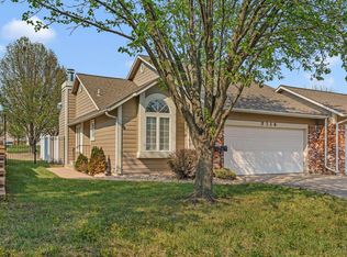 5316 SW 23rd St, Topeka, KS 66614