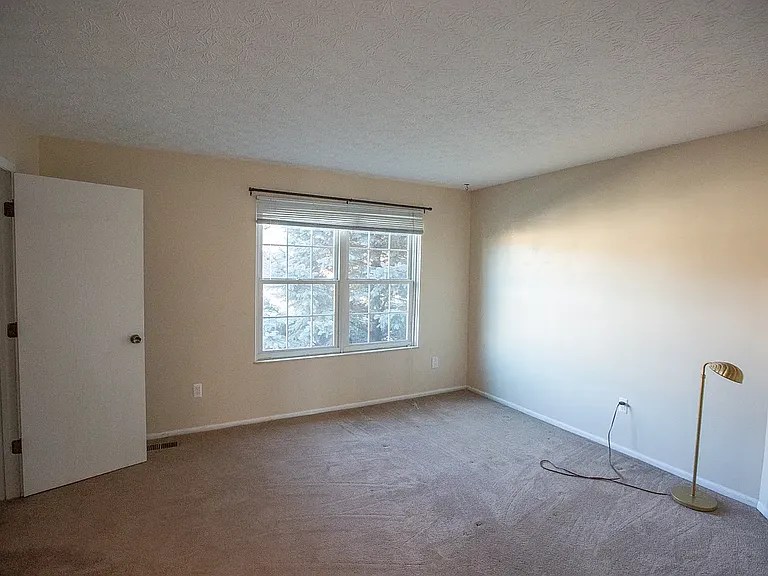 1264 Michigan Ave — Photo 11
