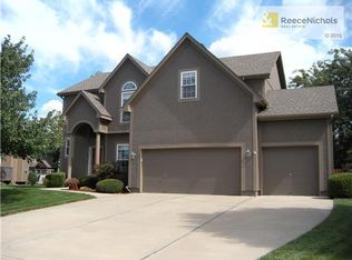 1125 SW Blazing Star Ct, Lees Summit, MO 64081