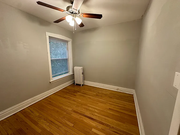 5219 N Christiana Ave — Photo 8