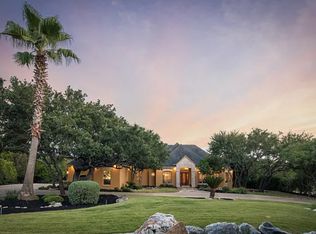 9752 Trophy Oaks Dr, San Antonio, TX 78266