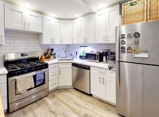 Rehabbed Duplexed NorthHalsted Two Bedroom Two Bath, Chicago, IL 60657