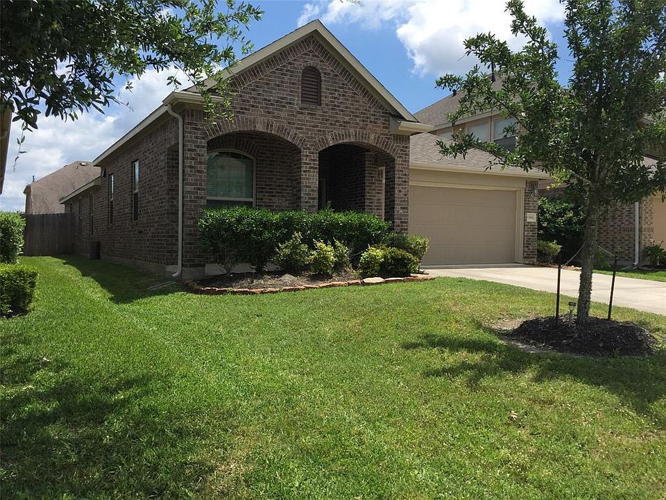 1st image of 13006 Davenport Hills Ln