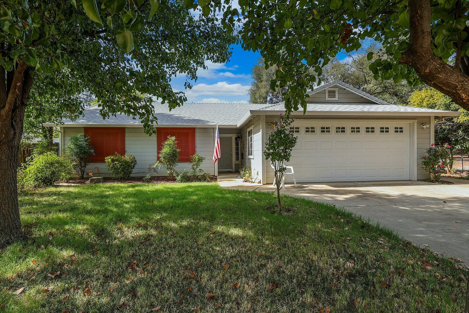 3276 Middleton Ln photo 1