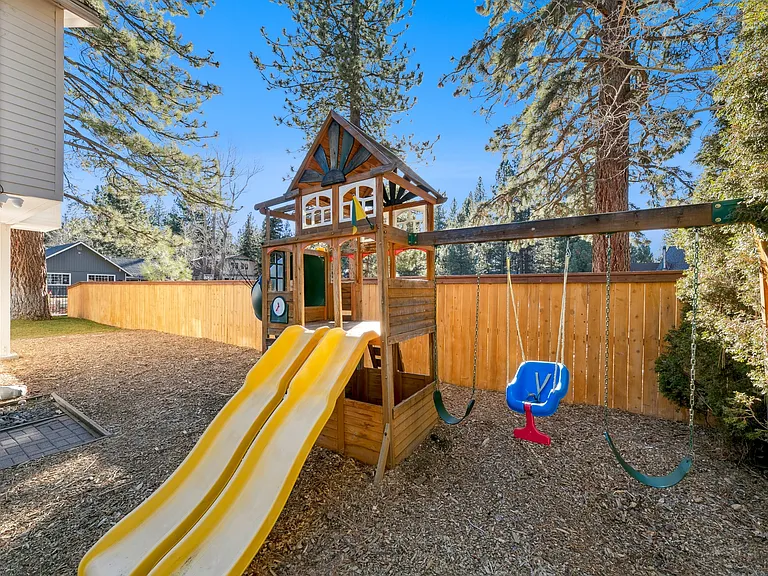 926 Tanglewood Dr — Photo 29