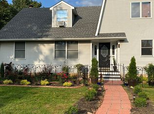 31 12th St, Somerset, NJ 08873