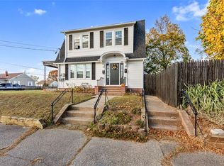 148-150 Flint St, Pawtucket, RI 02861