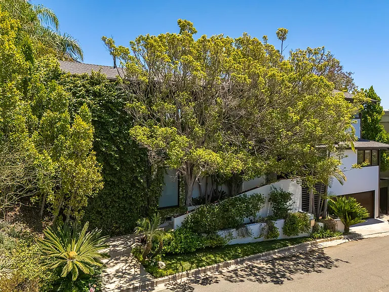 1414 Summitridge Dr — Photo 44