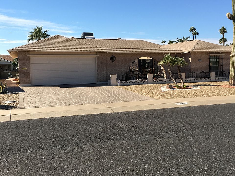 1st image of 10916 W Roundelay Cir
