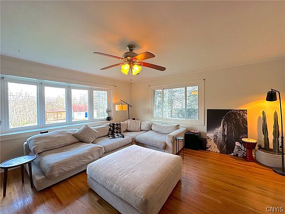 5th image of 4055 Bristol Rd