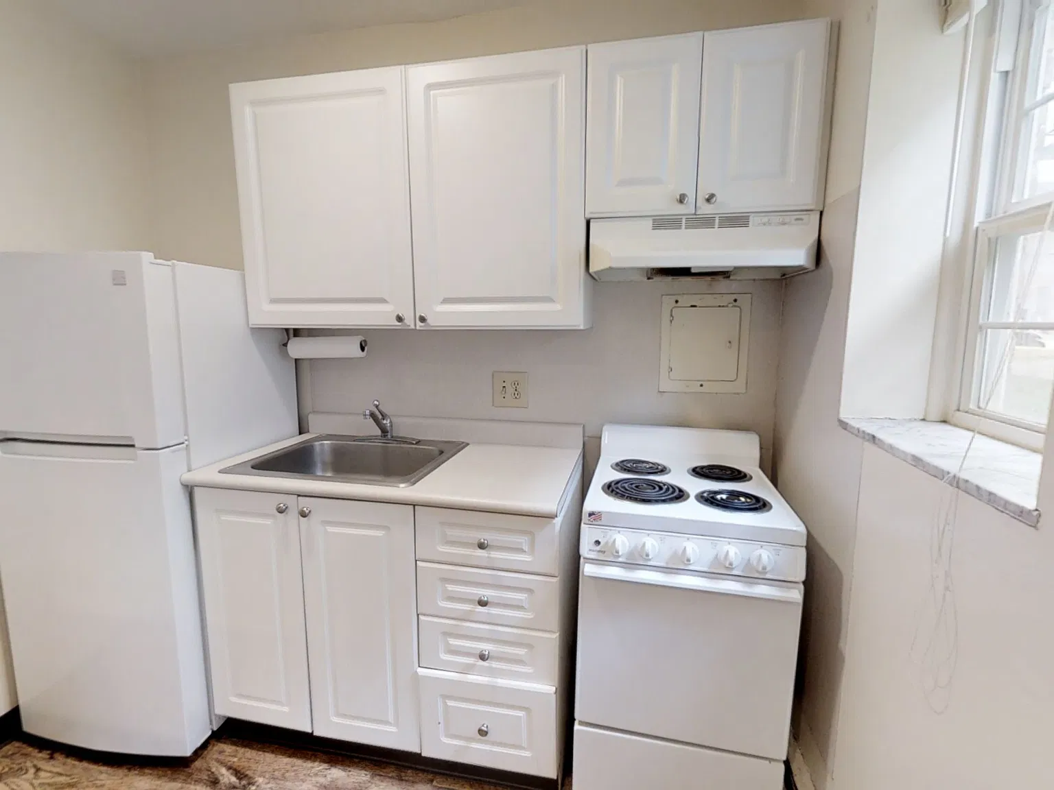 Hometeam Properties — Photo 2