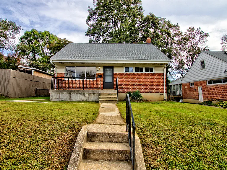 505 Nassau St — Photo 1