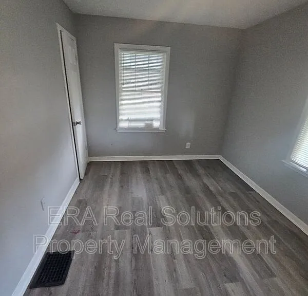 2236 Atwood Ter — Photo 11