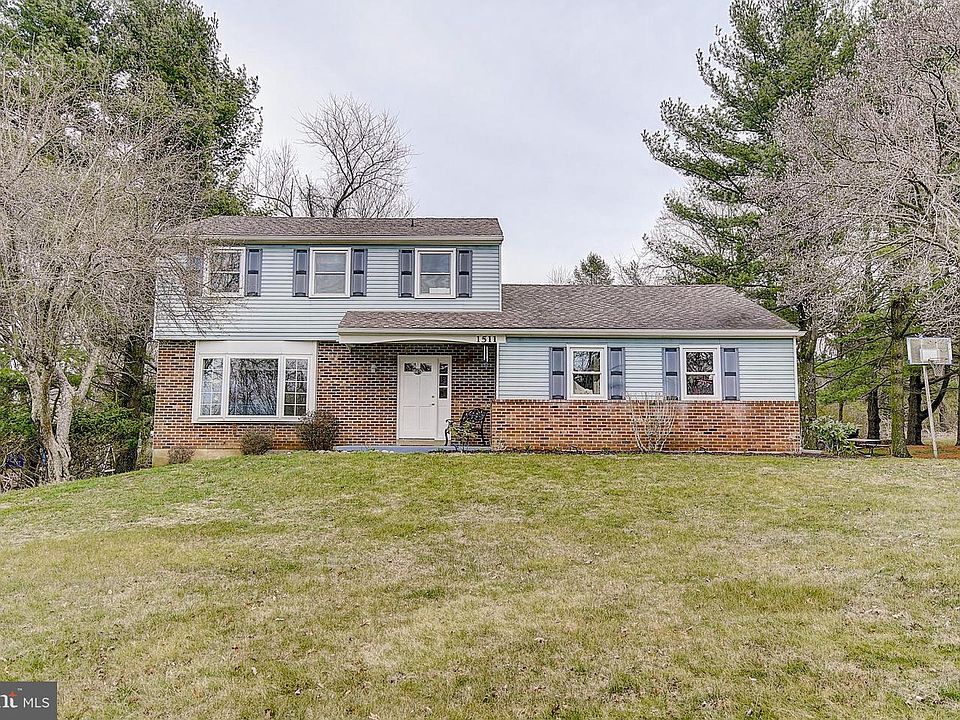 1st image of 1511 Fox Run Dr