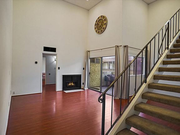 4th image of 1339 N Columbus Ave #318-1