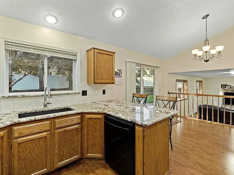 2104 S Century Ct — Photo 9