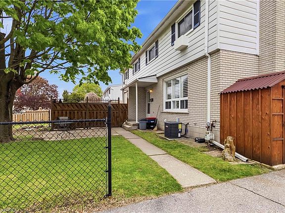 2nd image of 51 Metcalfe Cres #C