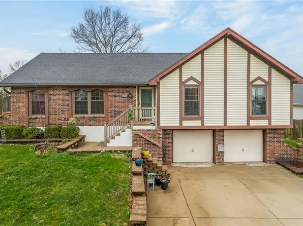 19009 E 20th Ter N, Independence, MO 64058