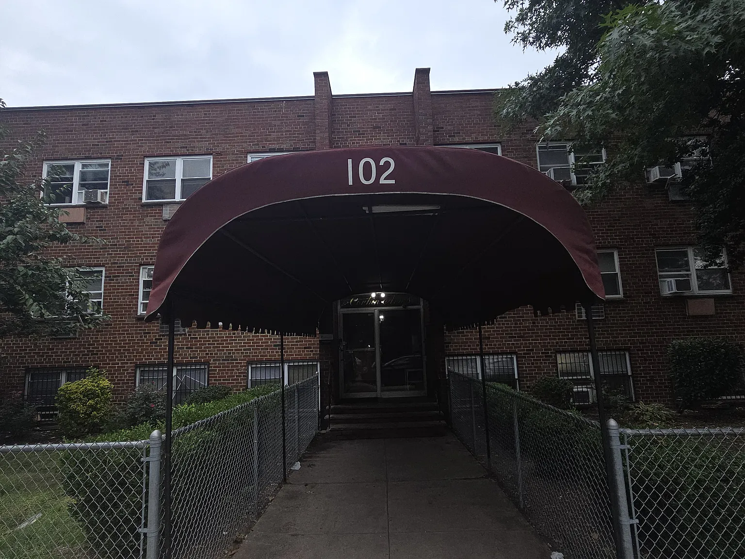102 Corbin — Photo 2