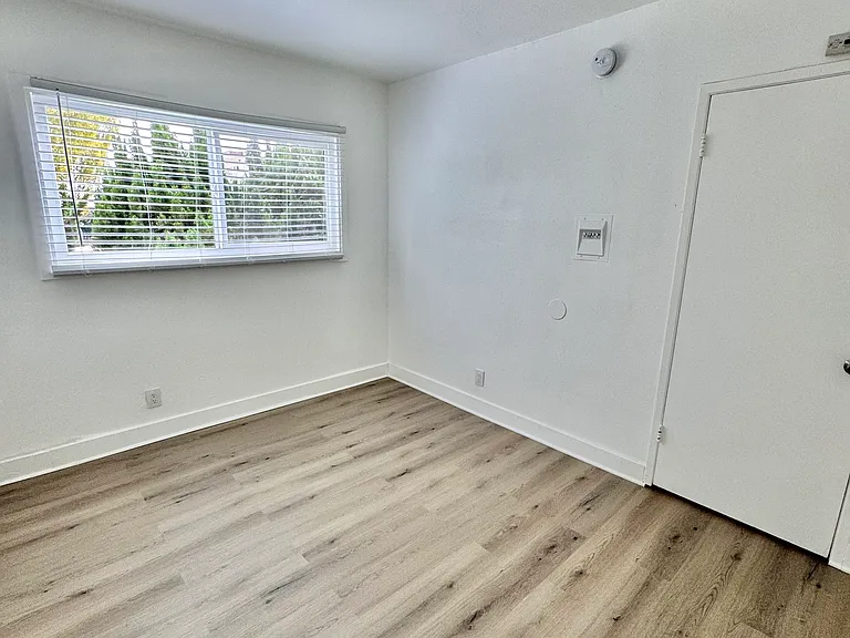 12711 Pacific Ave #1 — Photo 11