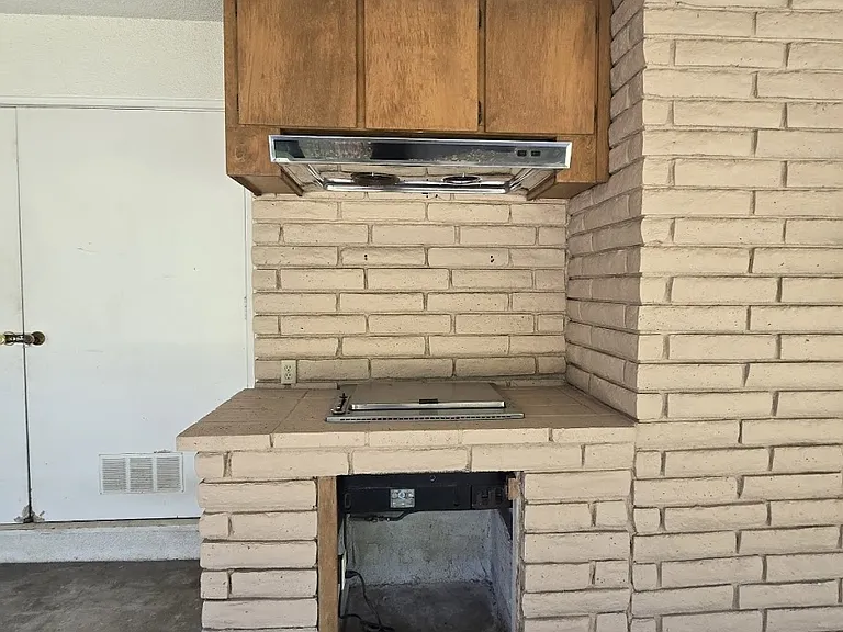 1176 W San Bruno Ave — Photo 81