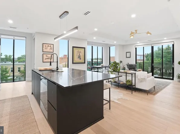 3219 Wisconsin Ave NW Unit 301, Washington, DC 20016