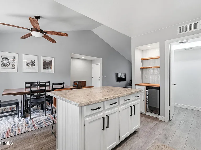 1735 E Stephens Dr — Photo 12