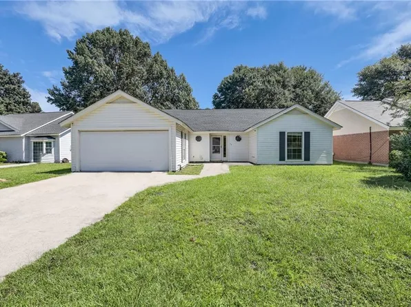 10 English Saddle Ct, Savannah, GA 31406