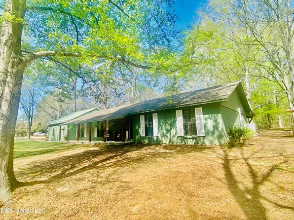1137 Didlake Rd, Crystal Springs, MS 39059
