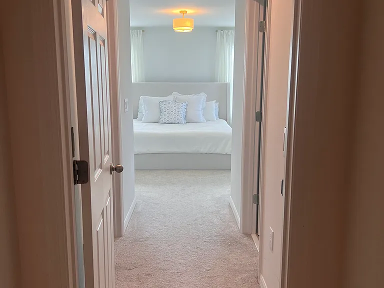 266 Thompson Village Ave — Photo 8