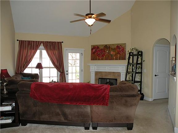 3rd image of 108 Baylee Ct