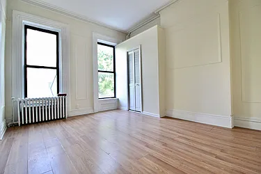 Rented by New York Realty Minimax Inc